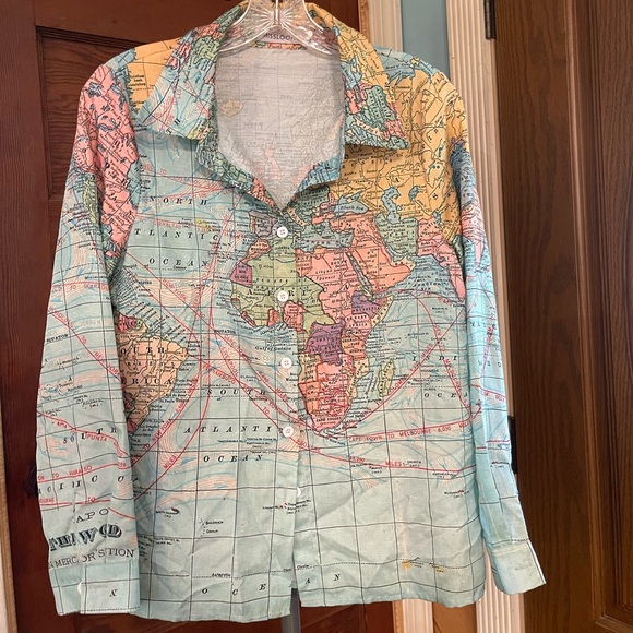 Misslook map jacket 🗺️ - Picture 1 of 3